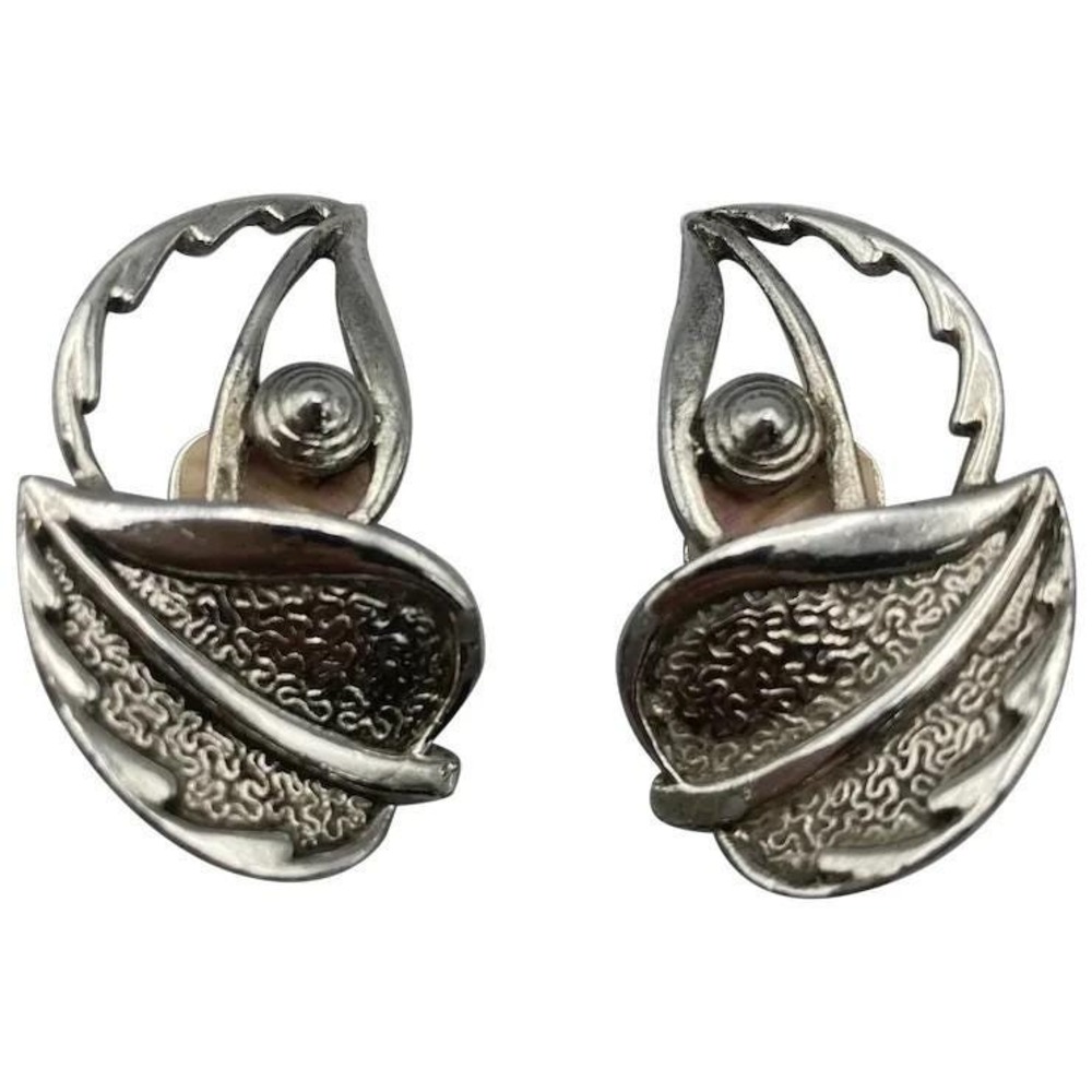 Vintage 1950s Sarah Coventry Windsong Clip Earrings Leaf Silver Tone